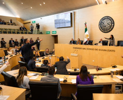 Congreso de Guanajuato durante debate político rumbo a elecciones 2027